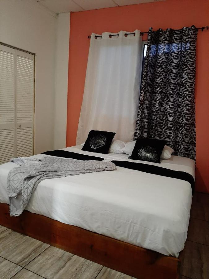 Saint Charles Inn, Belize Central America Punta Gorda Eksteriør bilde